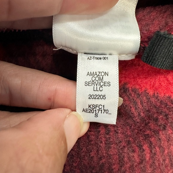 Amazon Essentials Boys and Toddlers' Polar Fleece Vest - Picture 5 of 6